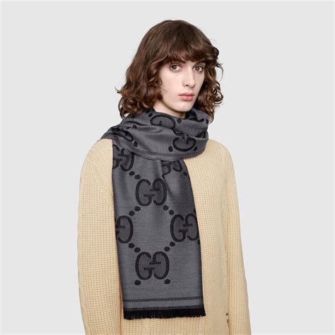 sciarpa grigia gucci|Sciarpa in lana GG jacquard .